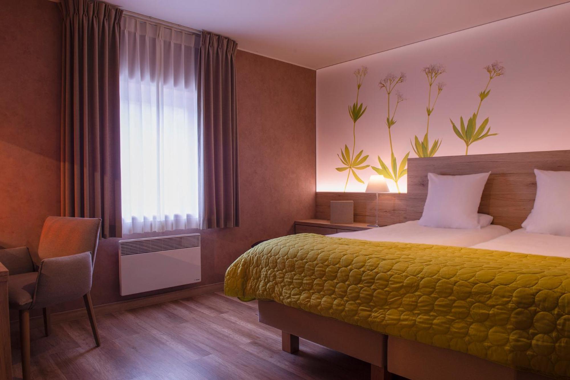 Hostellerie Du Peiffeschof, The Originals Relais Arlon Ngoại thất bức ảnh